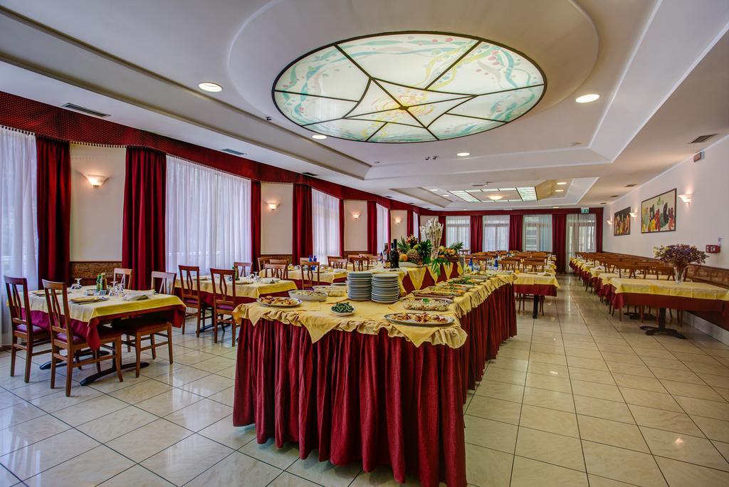 Hotel San Giorgio Milano Marittima Zewnętrze zdjęcie
