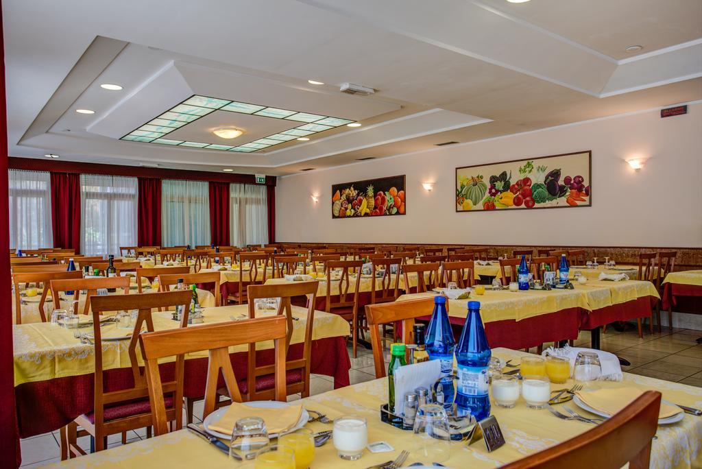 Hotel San Giorgio Milano Marittima Zewnętrze zdjęcie