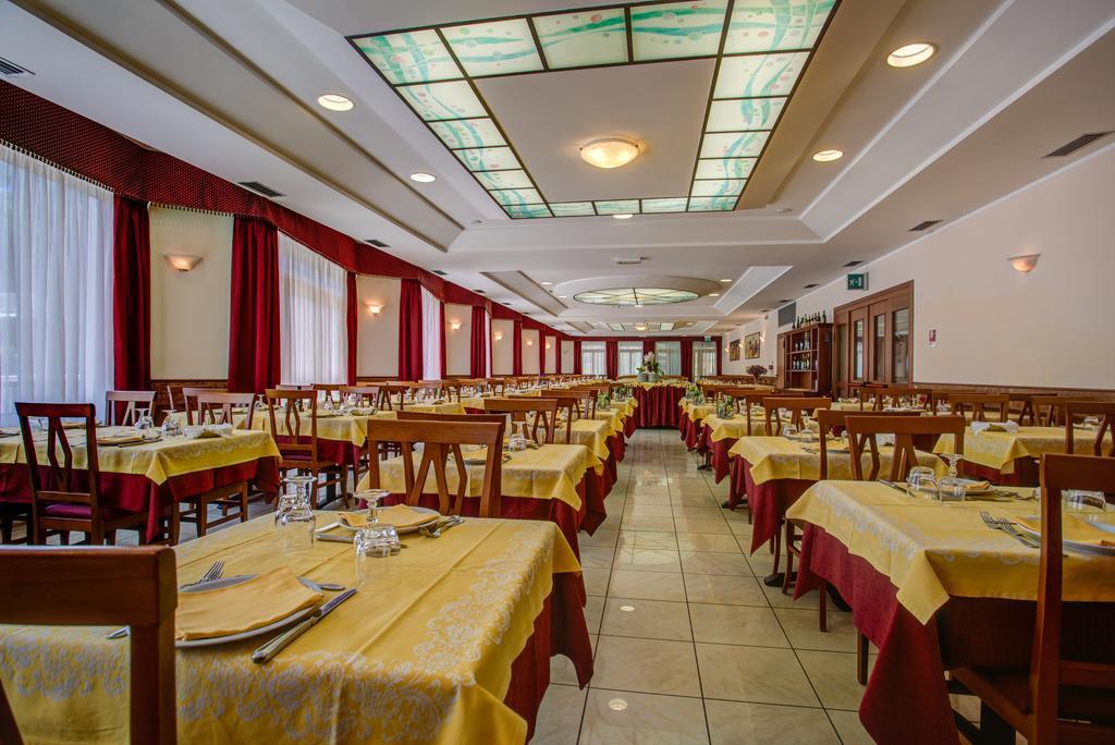 Hotel San Giorgio Milano Marittima Zewnętrze zdjęcie